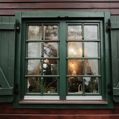 Hébergement de vacances Dom Zielarki Z Widokiem Na Jezioro, Sauna, Balia *