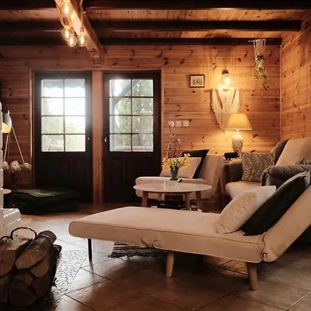 Hébergement de vacances Dom Zielarki Z Widokiem Na Jezioro, Sauna, Balia Żuromin