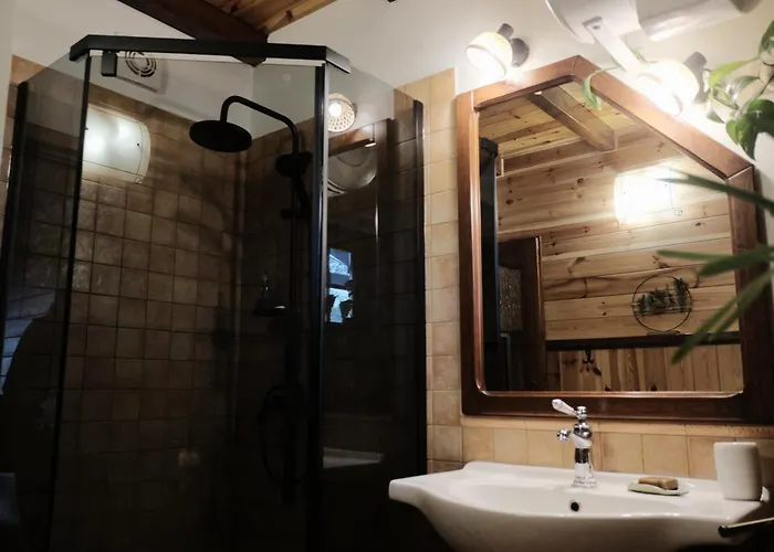 Holiday home Dom Zielarki Z Widokiem Na Jezioro, Sauna, Balia