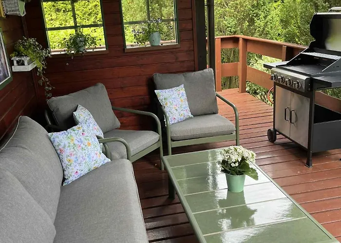 Holiday home Dom Zielarki Z Widokiem Na Jezioro, Sauna, Balia Zuromino