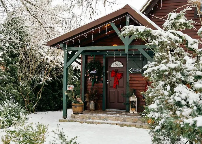 Holiday home Dom Zielarki Z Widokiem Na Jezioro, Sauna, Balia Zuromino